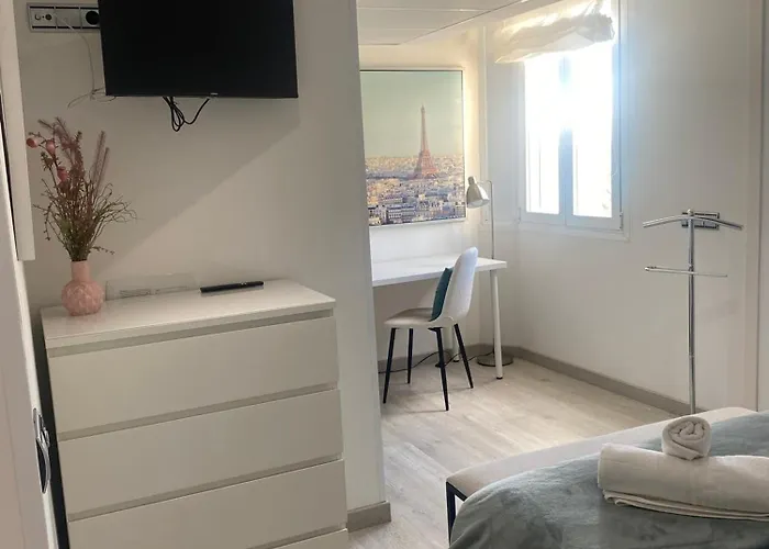 Апартаменти Homely Marbel Center Vistas Al Mar *