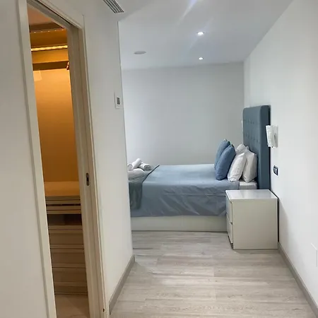 Homely Marbel Center Vistas Al Mar