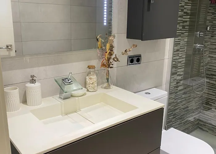 Homely Marbel Center Vistas Al Mar Lägenhet *