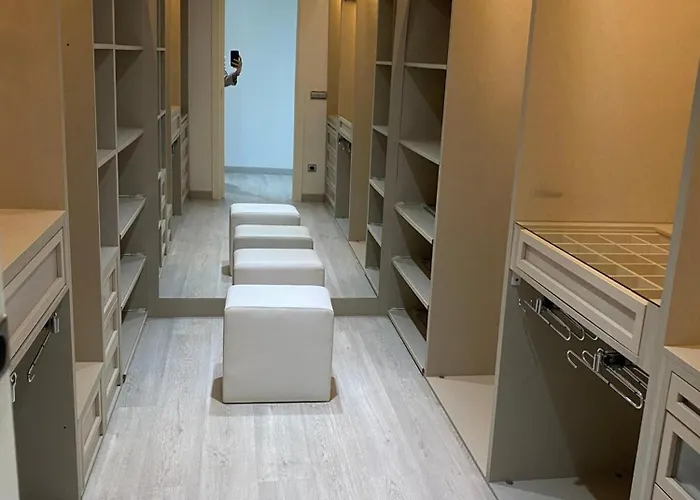 Lägenhet Homely Marbel Center Vistas Al Mar *