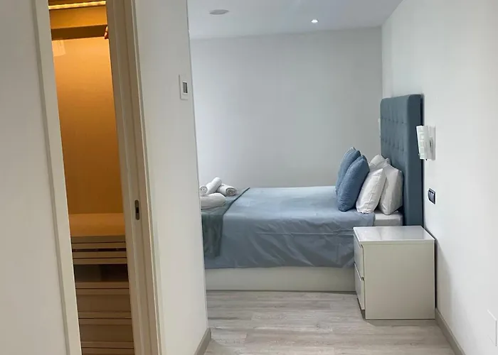 Homely Marbel Center Vistas Al Mar