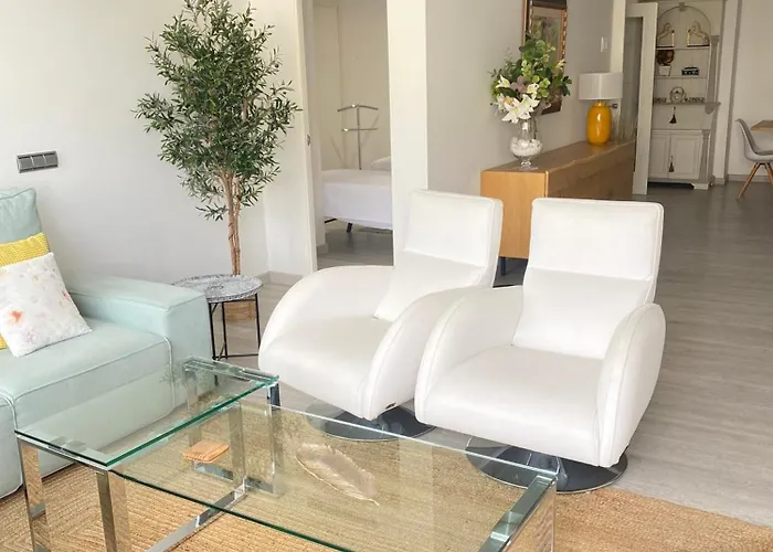 Homely Marbel Center Vistas Al Mar * Μαρμπέλλα